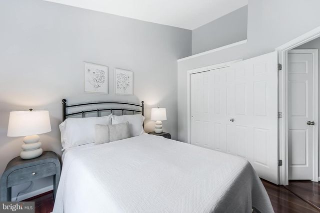 11515 WILD HAWTHORN CT, Reston, VA 20194