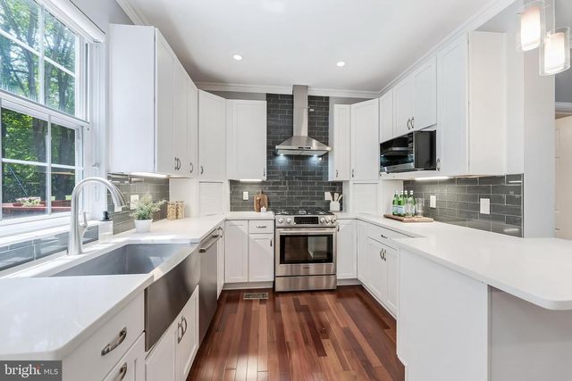 11515 WILD HAWTHORN CT, Reston, VA 20194
