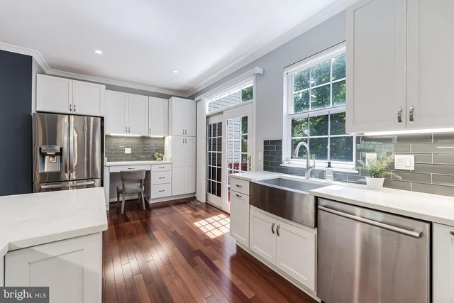 11515 WILD HAWTHORN CT, Reston, VA 20194