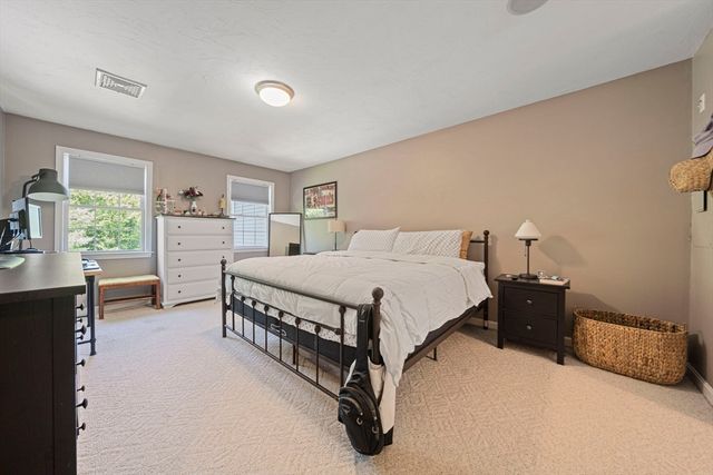 222 Tamarack Lane 222, Abington, MA 02351