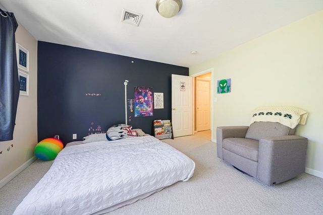 222 Tamarack Lane 222, Abington, MA 02351