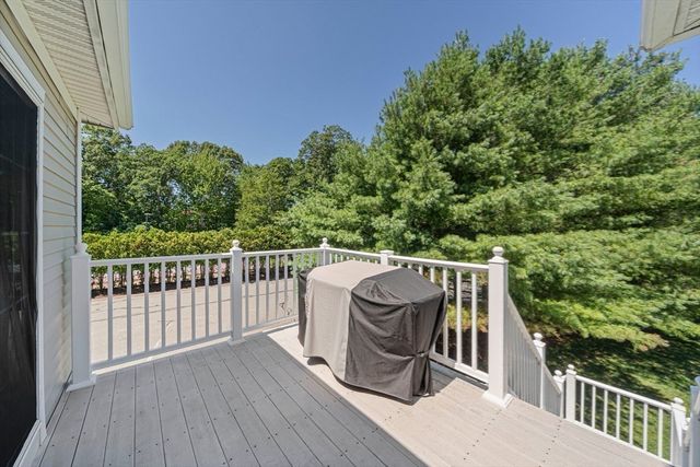 222 Tamarack Lane 222, Abington, MA 02351