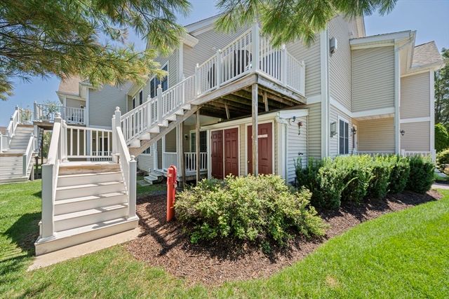 222 Tamarack Lane 222, Abington, MA 02351