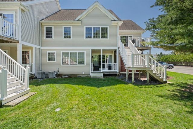 222 Tamarack Lane 222, Abington, MA 02351