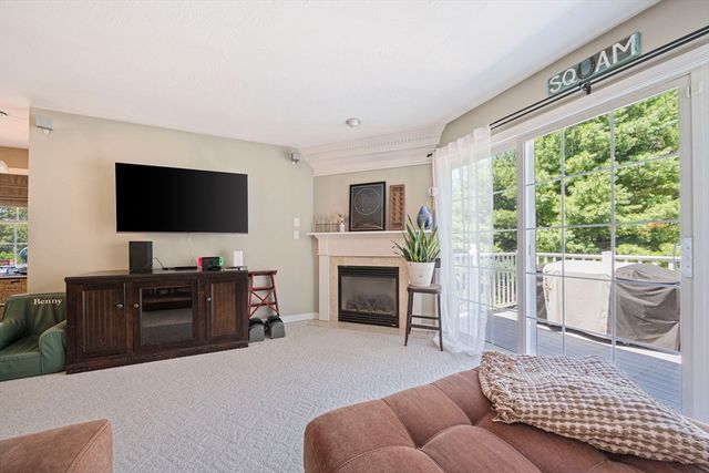222 Tamarack Lane 222, Abington, MA 02351