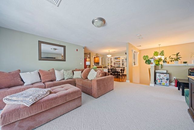 222 Tamarack Lane 222, Abington, MA 02351