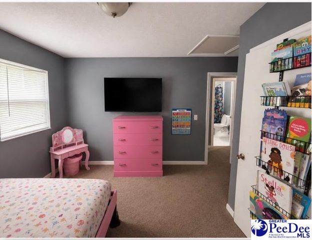 700 S 3rd Avenue, Dillon, SC 29536