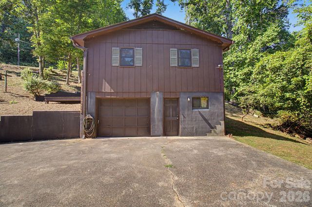 21 Coffey Circle, Asheville, NC 28806
