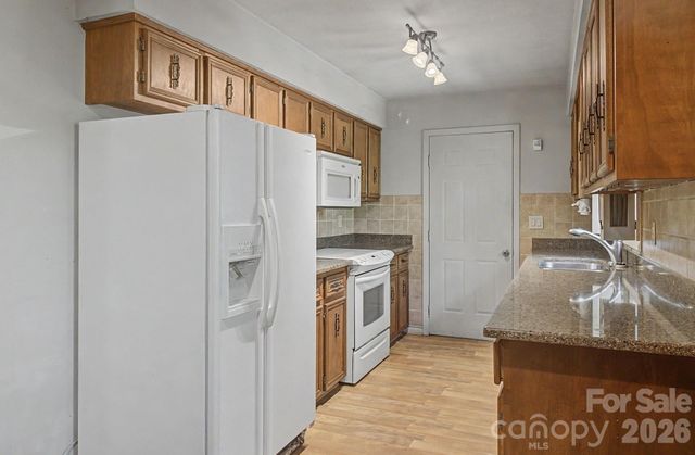 21 Coffey Circle, Asheville, NC 28806