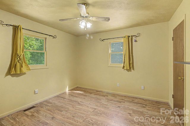 21 Coffey Circle, Asheville, NC 28806