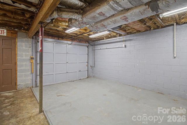 21 Coffey Circle, Asheville, NC 28806