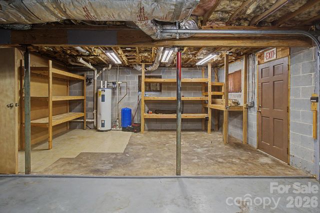 21 Coffey Circle, Asheville, NC 28806