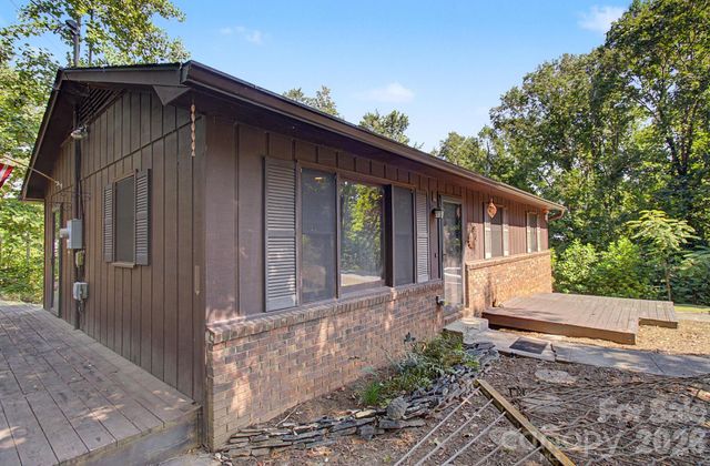 21 Coffey Circle, Asheville, NC 28806