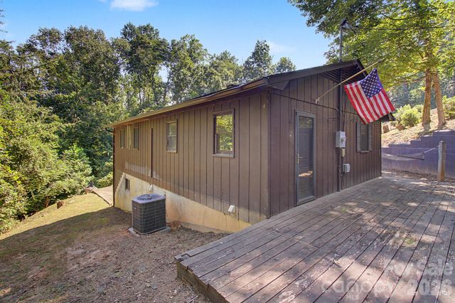 21 Coffey Circle, Asheville, NC 28806