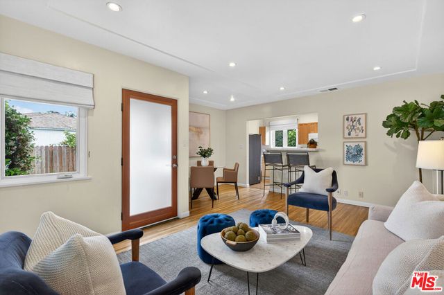 2822 11th Street, Santa Monica, CA 90405