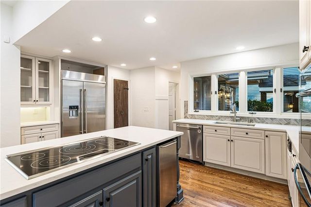 6111 Blackberry Lane, Buford, GA 30518