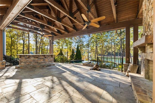 6111 Blackberry Lane, Buford, GA 30518