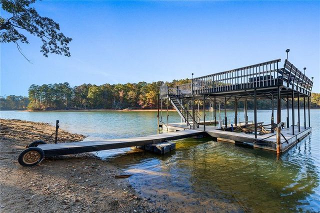 6111 Blackberry Lane, Buford, GA 30518