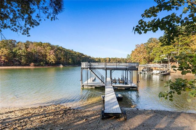 6111 Blackberry Lane, Buford, GA 30518