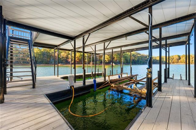 6111 Blackberry Lane, Buford, GA 30518