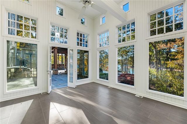 6111 Blackberry Lane, Buford, GA 30518