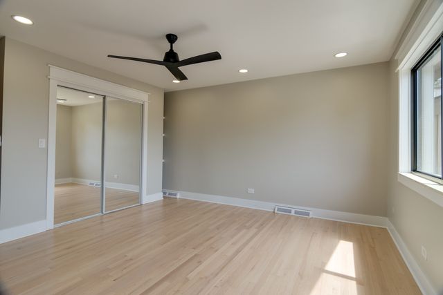 40 Portwine Road, Willowbrook, IL 60527