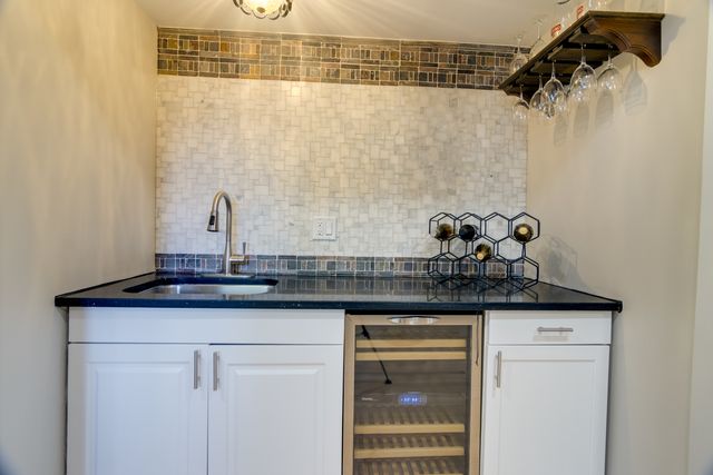 40 Portwine Road, Willowbrook, IL 60527