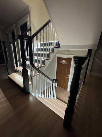 40 Portwine Road, Willowbrook, IL 60527