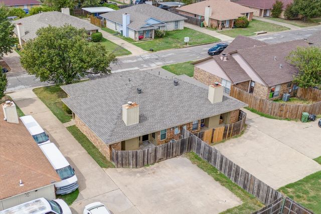 2319 Indigo Lane, Arlington, TX 76015