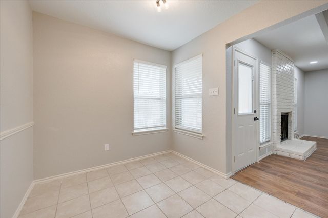2319 Indigo Lane, Arlington, TX 76015