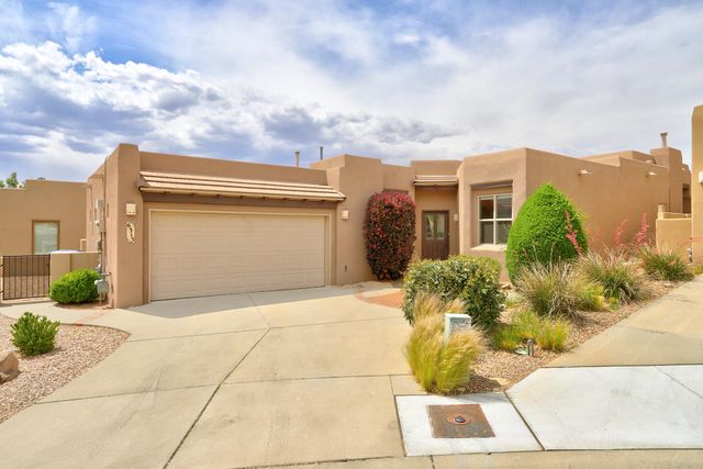 6315 Calla Lily Circle NE, Albuquerque, NM 87111
