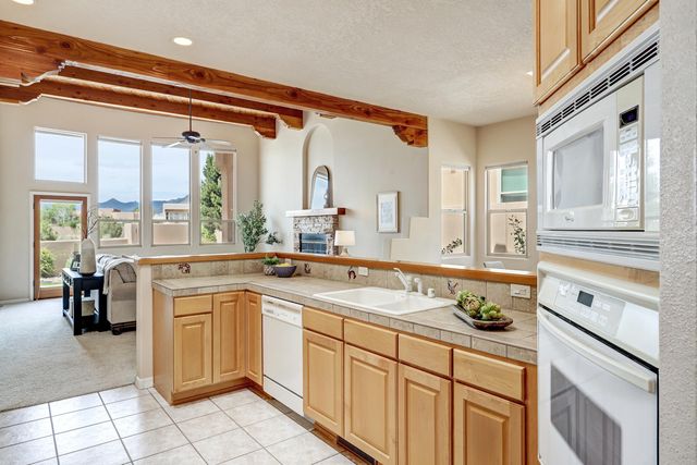 6315 Calla Lily Circle NE, Albuquerque, NM 87111