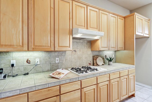 6315 Calla Lily Circle NE, Albuquerque, NM 87111