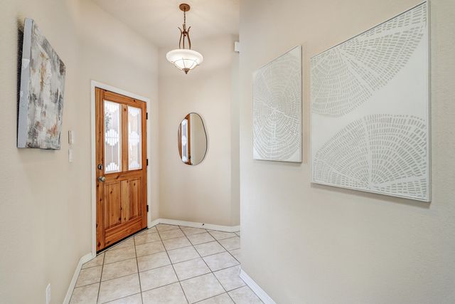 6315 Calla Lily Circle NE, Albuquerque, NM 87111