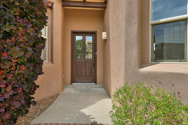 6315 Calla Lily Circle NE, Albuquerque, NM 87111