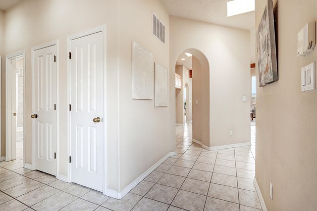 6315 Calla Lily Circle NE, Albuquerque, NM 87111