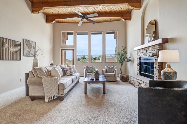 6315 Calla Lily Circle NE, Albuquerque, NM 87111