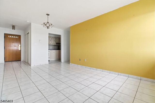 179 Columbia Ave 13, Passaic City, NJ 07055