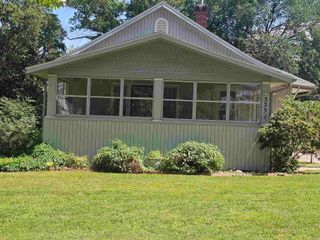 323 Sunset Road, Waterloo, IA 50701