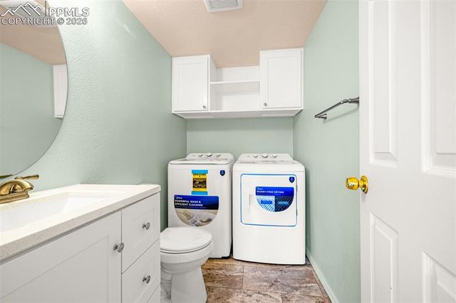 2386 Stepping Stones Way, Colorado Springs, CO 80904