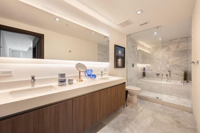 401 N Birch Road TH7, Fort Lauderdale, FL 33304