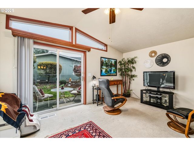 4055 ROYAL Ave 87, Eugene, OR 97402