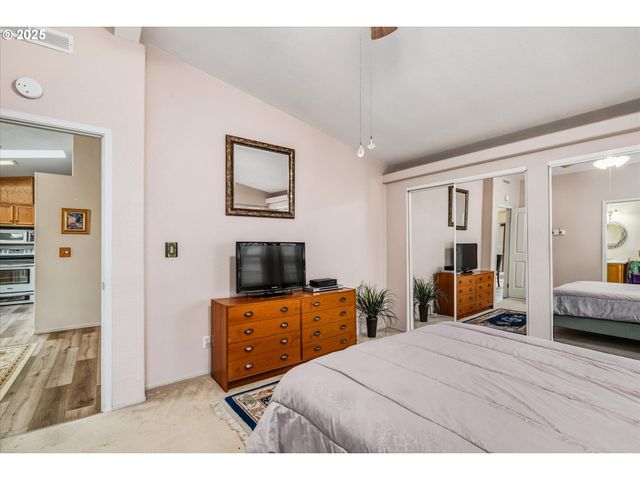 4055 ROYAL Ave 87, Eugene, OR 97402