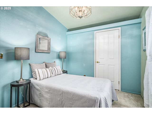 4055 ROYAL Ave 87, Eugene, OR 97402