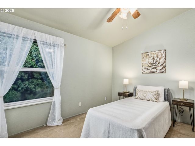 4055 ROYAL Ave 87, Eugene, OR 97402