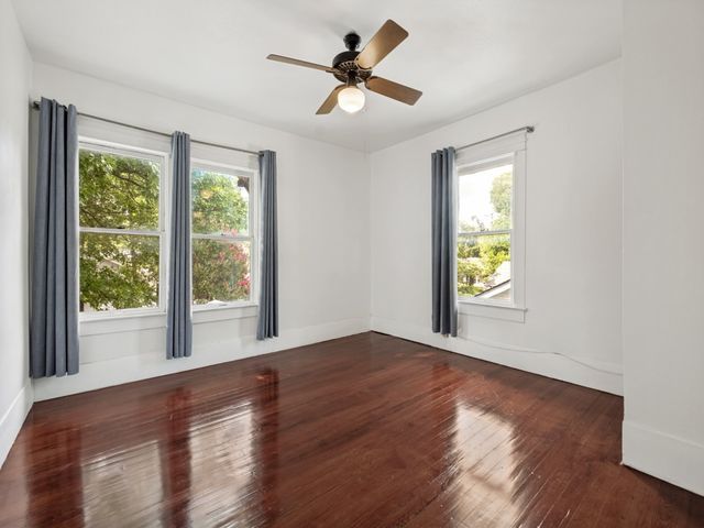 5623 Victor Street, Dallas, TX 75214