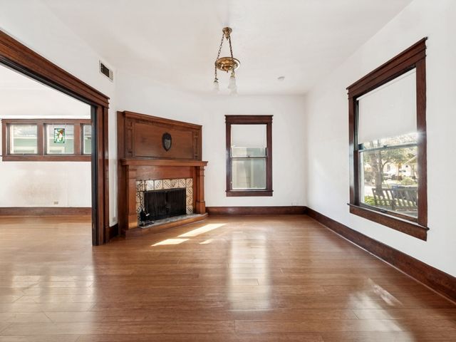 5623 Victor Street, Dallas, TX 75214