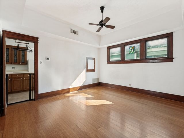 5623 Victor Street, Dallas, TX 75214
