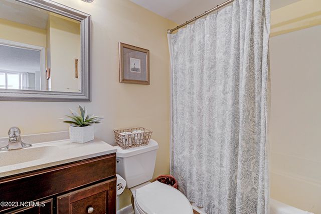 2000 New River Inlet Road 1203, North Topsail Beach, NC 28460