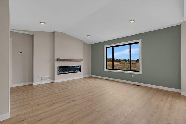 313 10th Street S, Sartell, MN 56377